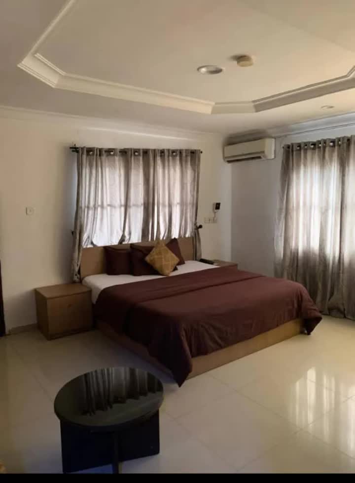 Rooms and suites at Lekki Suites